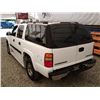 Image 21 : E1 --  2001 CHEVROLET SUBURBAN 2500 4X4 , White, 277367 KM
