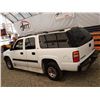 Image 23 : E1 --  2001 CHEVROLET SUBURBAN 2500 4X4 , White, 277367 KM