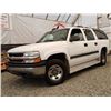 Image 2 : E1 --  2001 CHEVROLET SUBURBAN 2500 4X4 , White, 277367 KM
