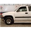 Image 33 : E1 --  2001 CHEVROLET SUBURBAN 2500 4X4 , White, 277367 KM
