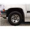 Image 35 : E1 --  2001 CHEVROLET SUBURBAN 2500 4X4 , White, 277367 KM