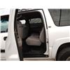 Image 71 : E1 --  2001 CHEVROLET SUBURBAN 2500 4X4 , White, 277367 KM