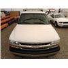 Image 7 : E1 --  2001 CHEVROLET SUBURBAN 2500 4X4 , White, 277367 KM