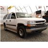 Image 9 : E1 --  2001 CHEVROLET SUBURBAN 2500 4X4 , White, 277367 KM