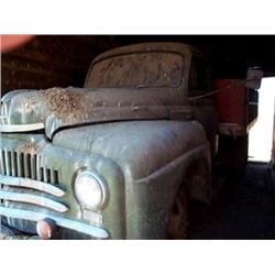 1950 Inter. w/grain box