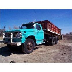 Dodge 500 w/grain box