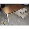 Image 2 : 24" X 25' 2 DRAWER METAL DESK