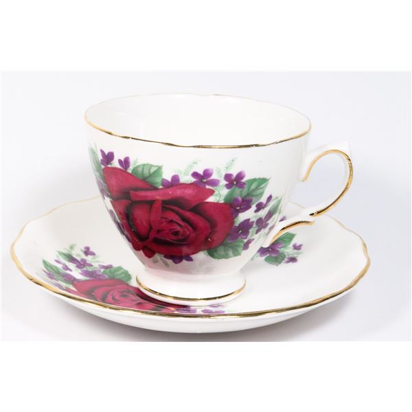 ROYAL VALE 7858 TEACUP AND SAUCER