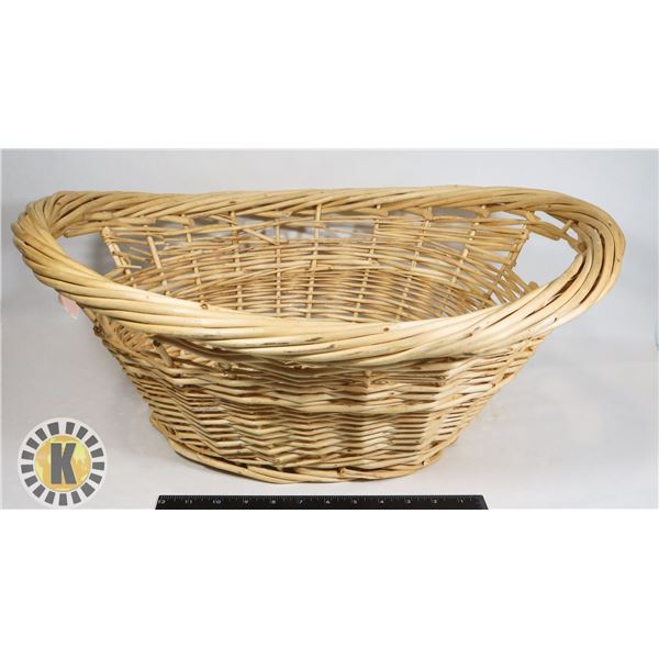WICKER BASKET