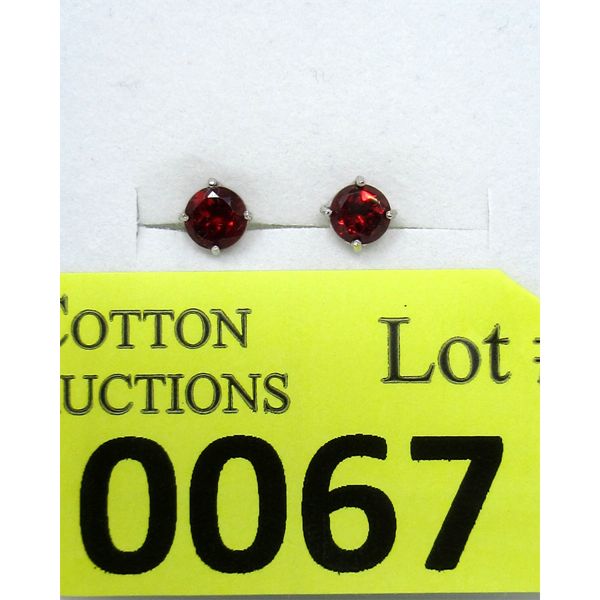 New 10 KT White Gold 1.2 CTW Garnet Earrings