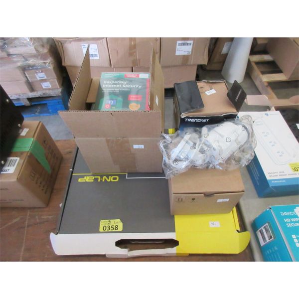 3 Security Lights, Portable Monitor & Box of Kasper Software 