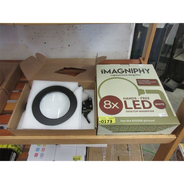 2 Illuminated Hands Free Desktop Magnifiers