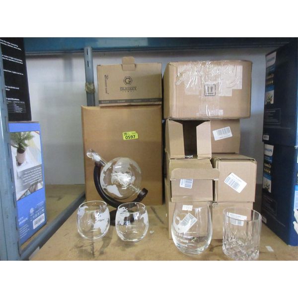 19 Piece Lot of Assorted Glassware