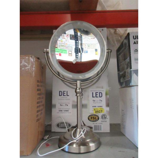 2 LED Illuminated Make Up Mirrors