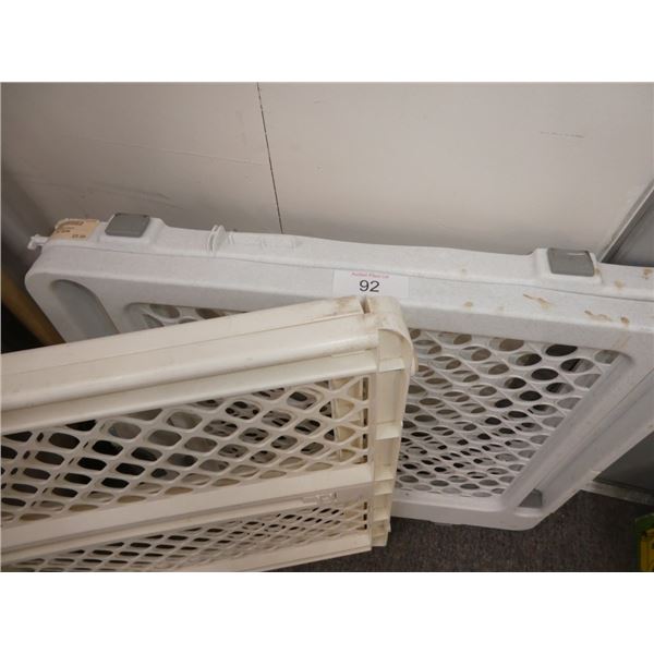 plastic baby gates