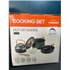 Image 1 : Lot of 1 Outdoor/Camping Cooking Set