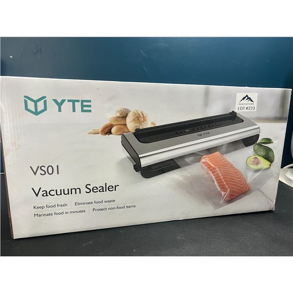 Lot of 1 Vacuum Sealer Machine