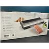 Image 2 : Lot of 1 Vacuum Sealer Machine