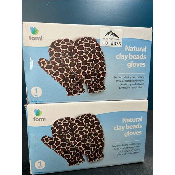 Lot of 2 Natural Clay Bead Gloves