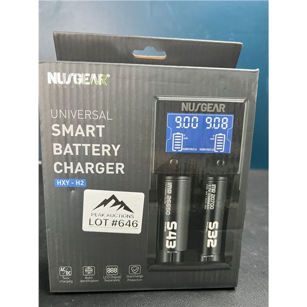 Lot of 1 Universal Smart Battery Charger