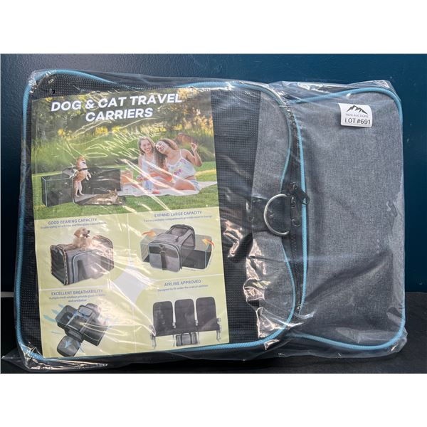 Lot of 1 Dog/Cat Travel Carrier
