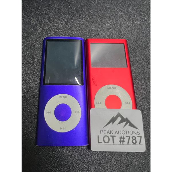 Lot of 2 iPods (*Used)