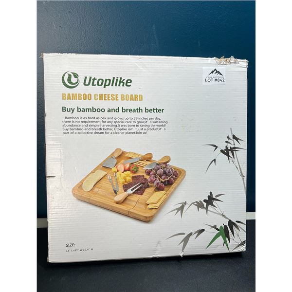 Lot of 1 Bamboo Cheese Board