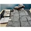 Image 1 : Lot of 1 Heated Vest for Men/Women (Size Large) w/ Powerbank