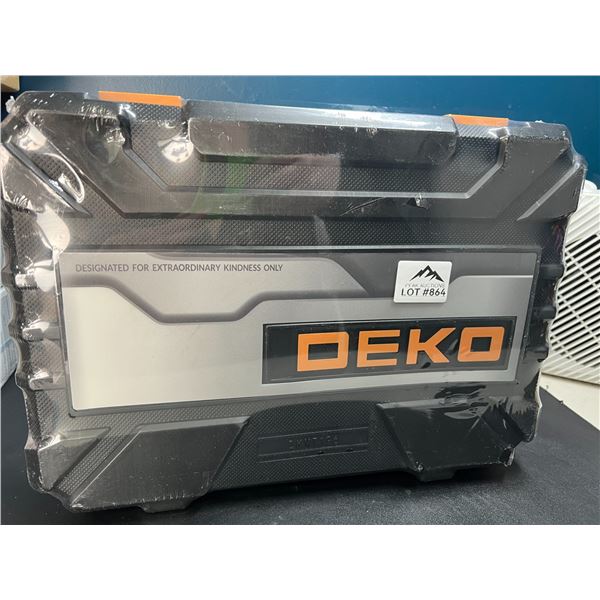 Lot of 1 DEKO 196PC Tool Set
