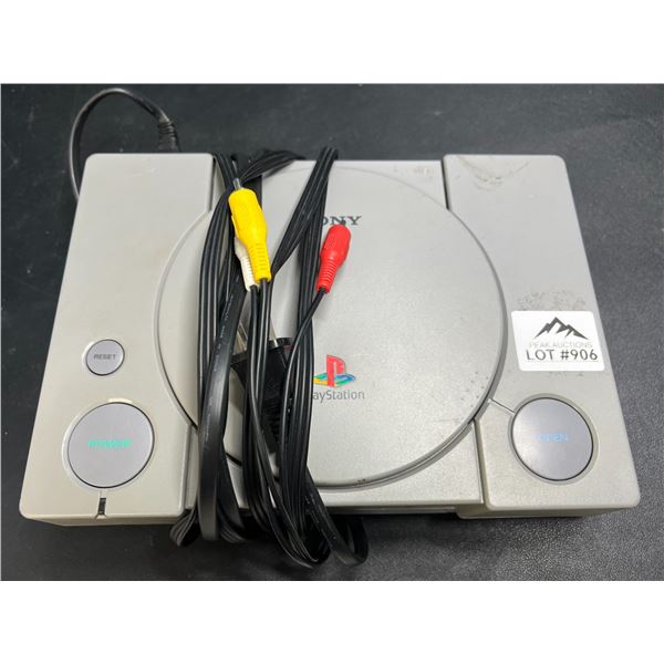 Lot of 1 Playstation 1 Console (*Used)