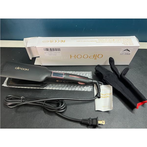 Lot of 1 Flat Iron/Hair Straightener w/ Heat Proof Glove