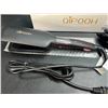 Image 2 : Lot of 1 Flat Iron/Hair Straightener w/ Heat Proof Glove