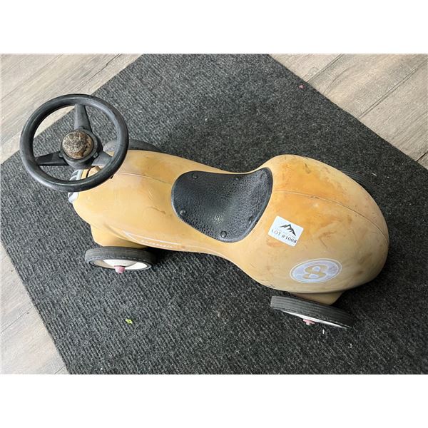 Lot of 1 Radio Flyrr Vintage Car (*Used)