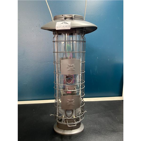 Lot of 1 Bird Feeder