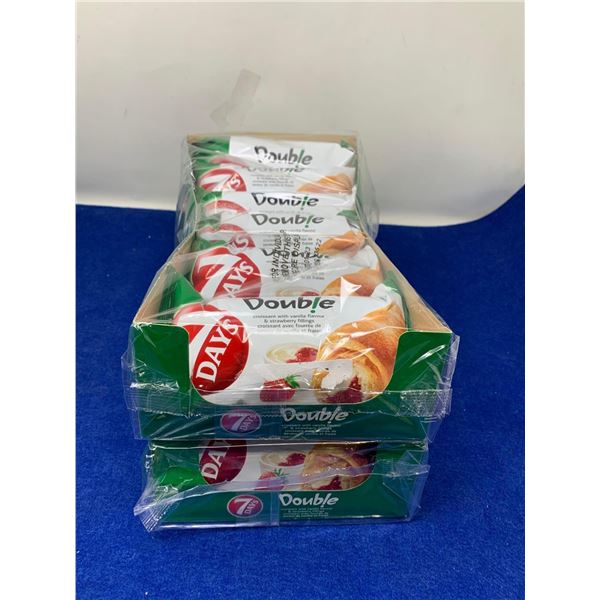 7 Days Double Croissant with Vanilla and strawberry Filling (2 x 6 x 75g)