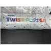 Image 2 : Twist Confetti Poppers (4ct)