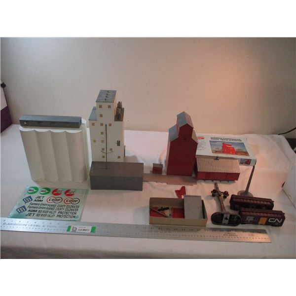 H-O Scale Structure Kit ADM Grain Elevator