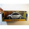 Image 2 : Gate Volkswagen New Beetle 1:18 Scale Die Cast (Silver)