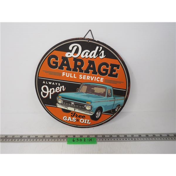 Metal Dad's Garage Sign