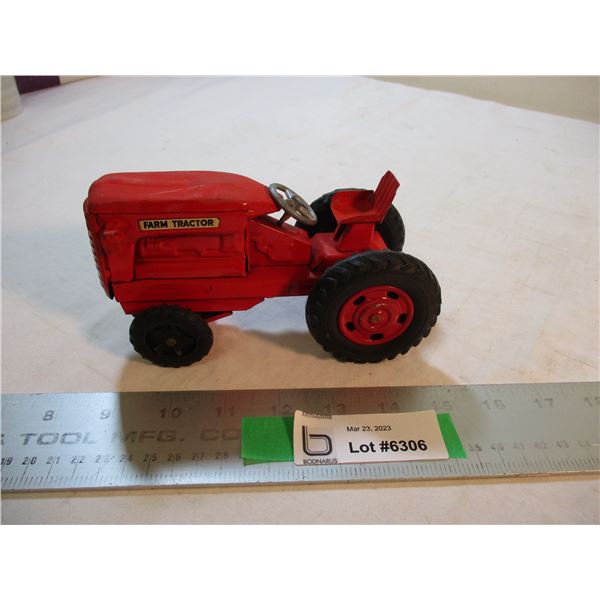 Tin Farm Tractor (6.5  Long)