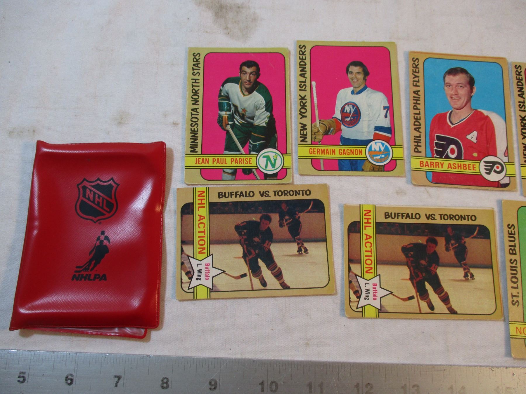 (10) 197172 OPC Hockey Cards w/ Holder Bodnarus Auctioneering (10) 197172 OPC Hockey Cards w/ Holder Bodnarus Auctioneering