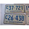 Image 2 : (5) 1976 Saskatchewan License Plates