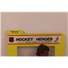 Image 2 : Hockey Heroes Bobby Orr Pin-up/Stand-Up Sport Trophy