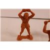 Image 4 : (4) 1963 Marx Cave Men Figures