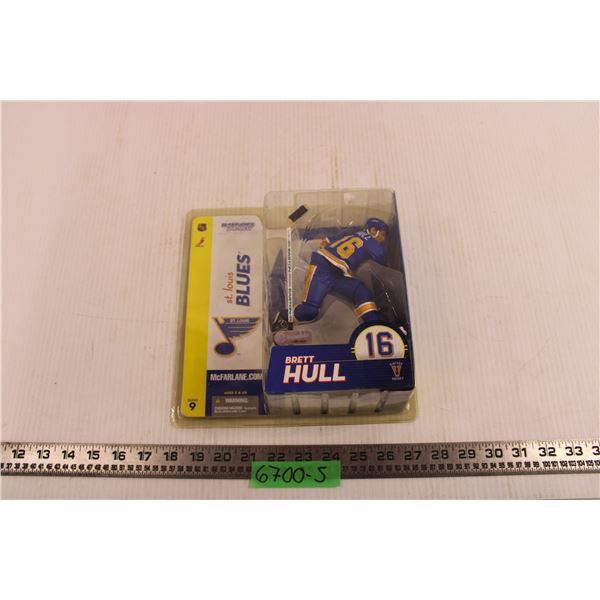 Brett Hull Figurine