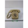 Image 1 : Vintage Rotary Telephone