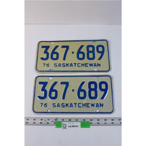 Pair of 1976 Saskatchewan License Plates