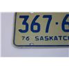 Image 2 : Pair of 1976 Saskatchewan License Plates