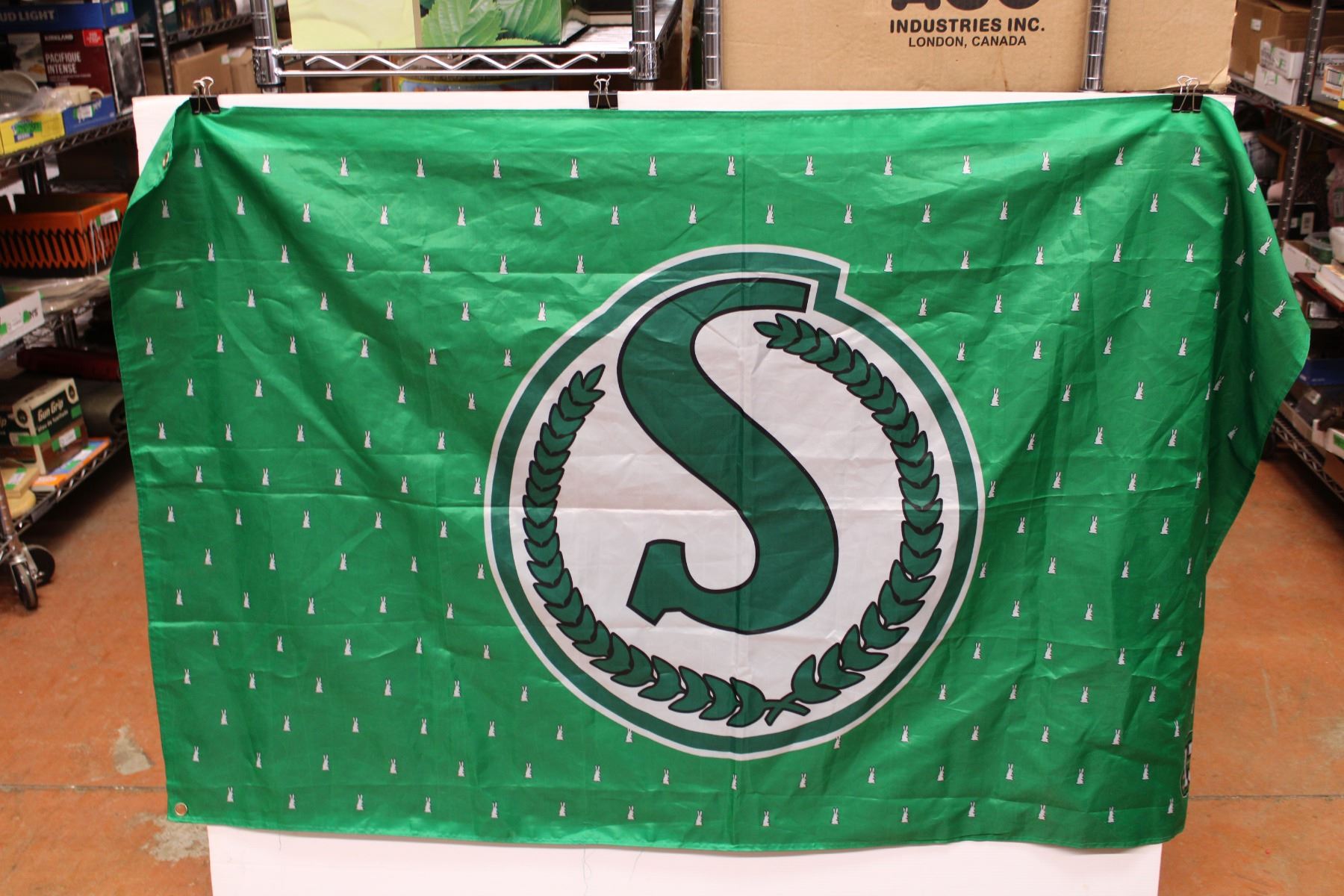 Pilsner Saskatchewan Rough Riders Flag - Bodnarus Auctioneering