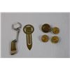Image 3 : Lot of Assorted Misc. Items - Keychains, Buttons